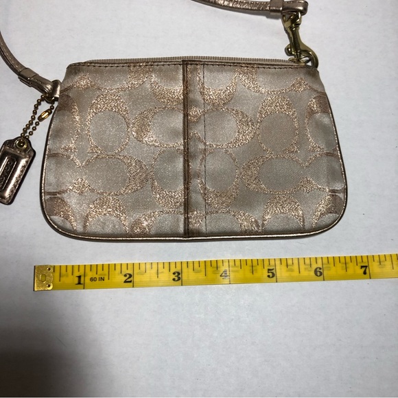 Coach wristlet - Picture 7 of 9
